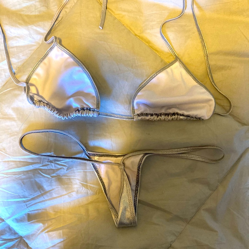 Silver Minikini - Picture 2 of 2